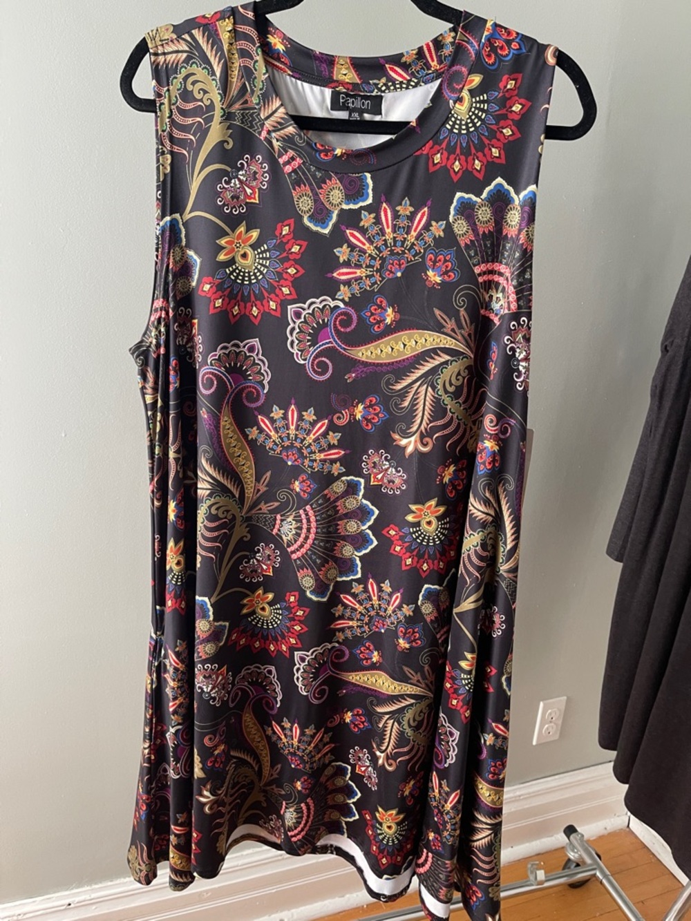 Pavilion Sleeveless Midi Dress in Black Paisley Print